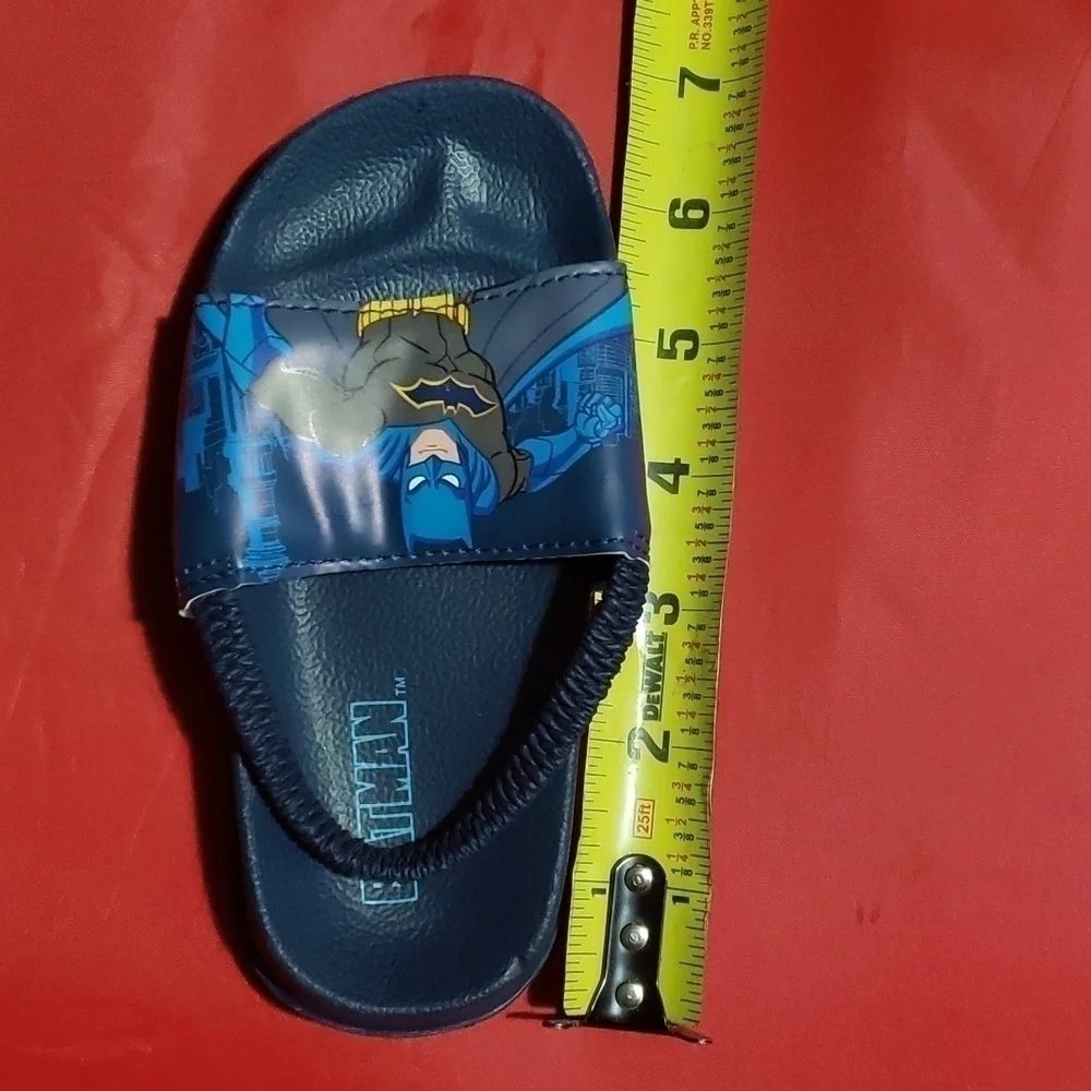 blue batman and red mickey flip flops set size M(7/8)